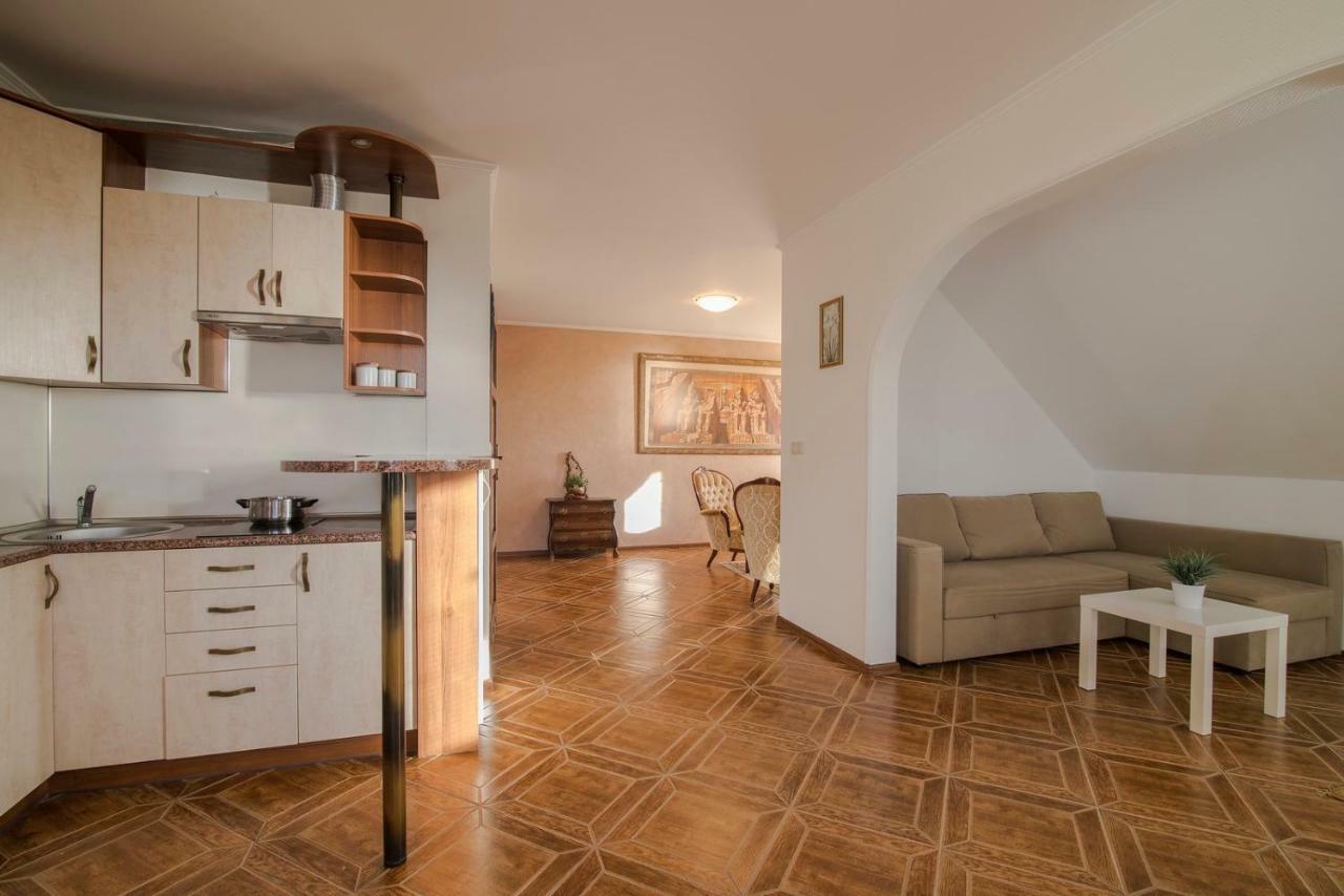 Pionow Rodzinne Apartamenty Urocza 10 Krynica Morska Dış mekan fotoğraf