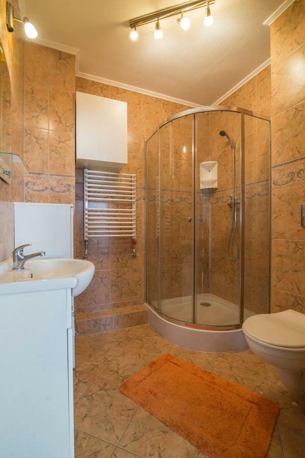 Pionow Rodzinne Apartamenty Urocza 10 Krynica Morska Dış mekan fotoğraf